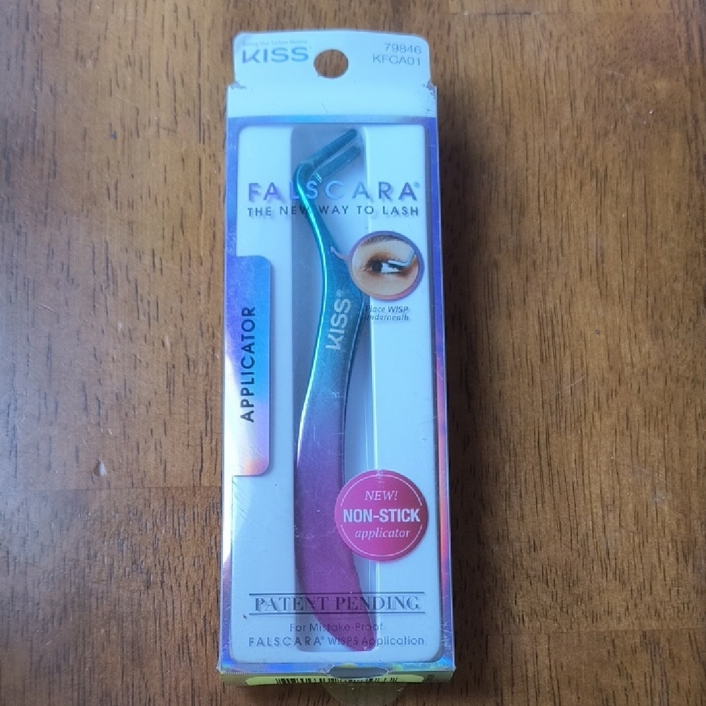 Kiss Iridescent Blue-Purple Lash Applicator